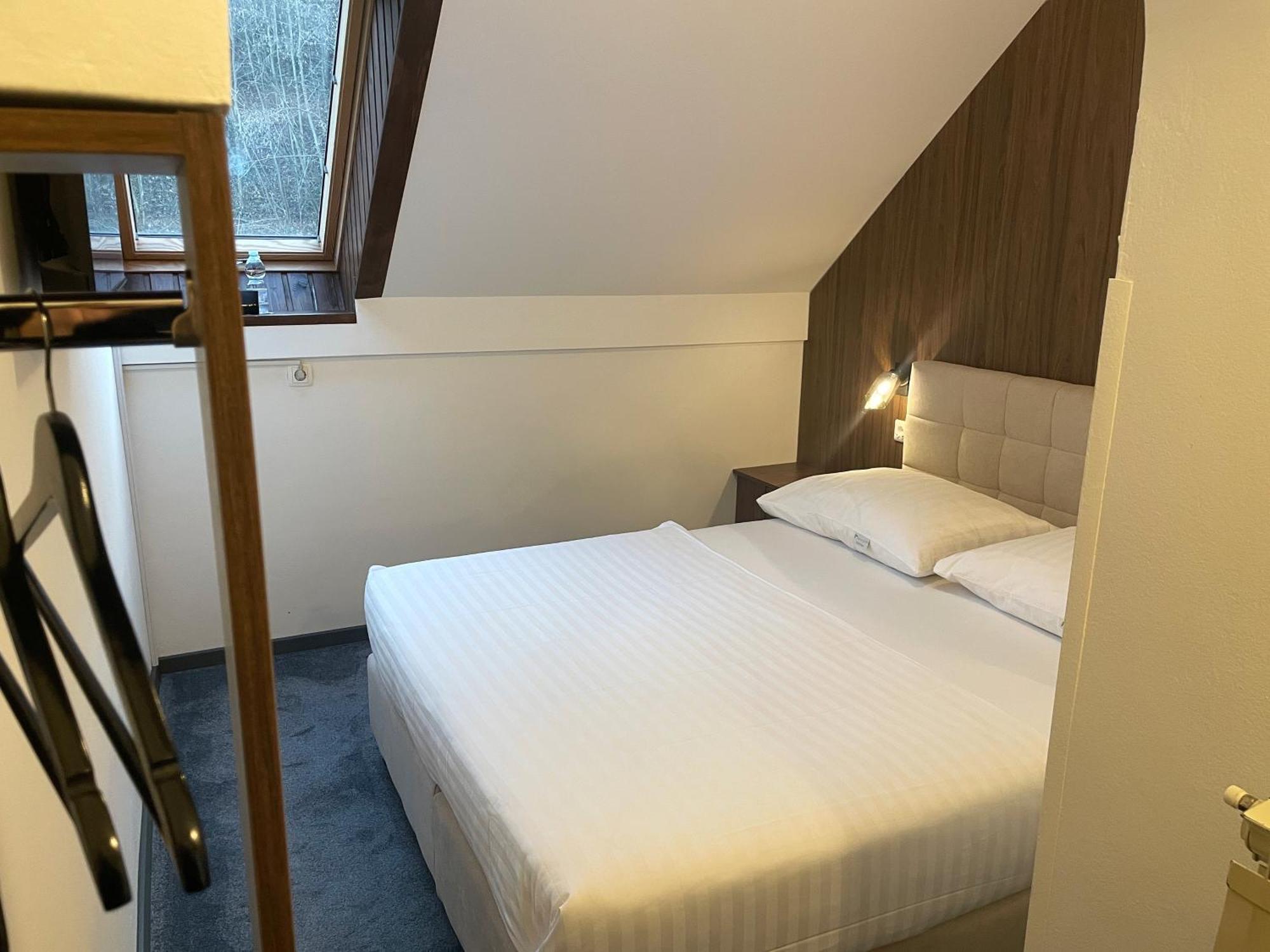 Reich Motel Веленє Екстер'єр фото