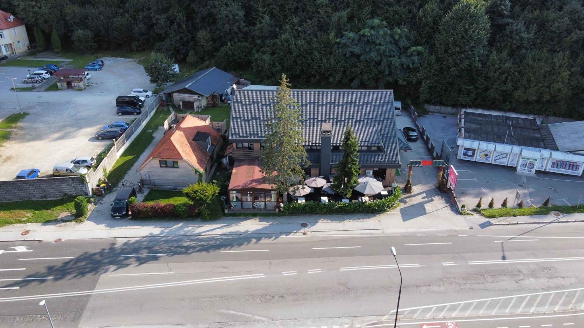 Reich Motel Веленє Екстер'єр фото
