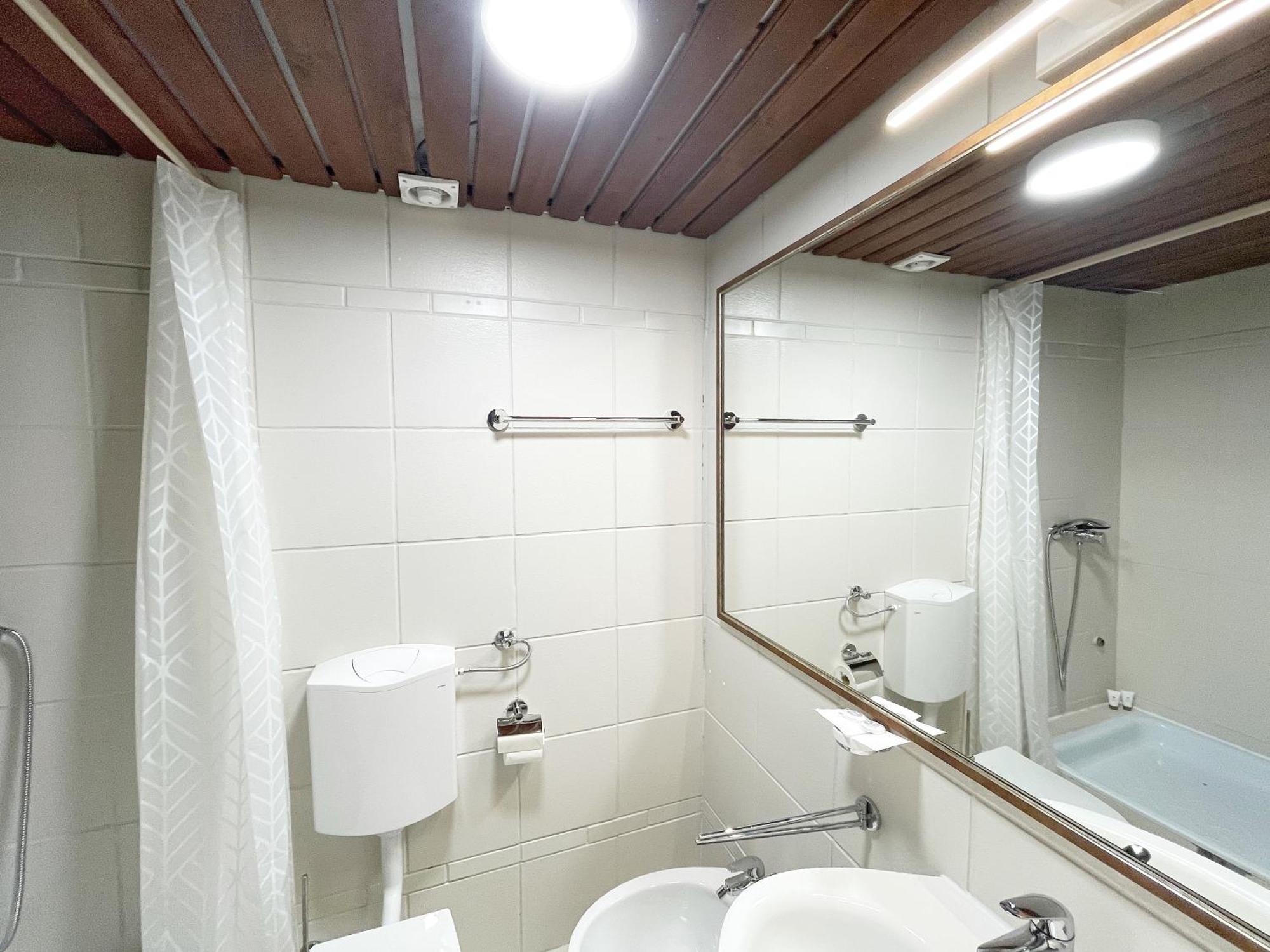Reich Motel Веленє Екстер'єр фото