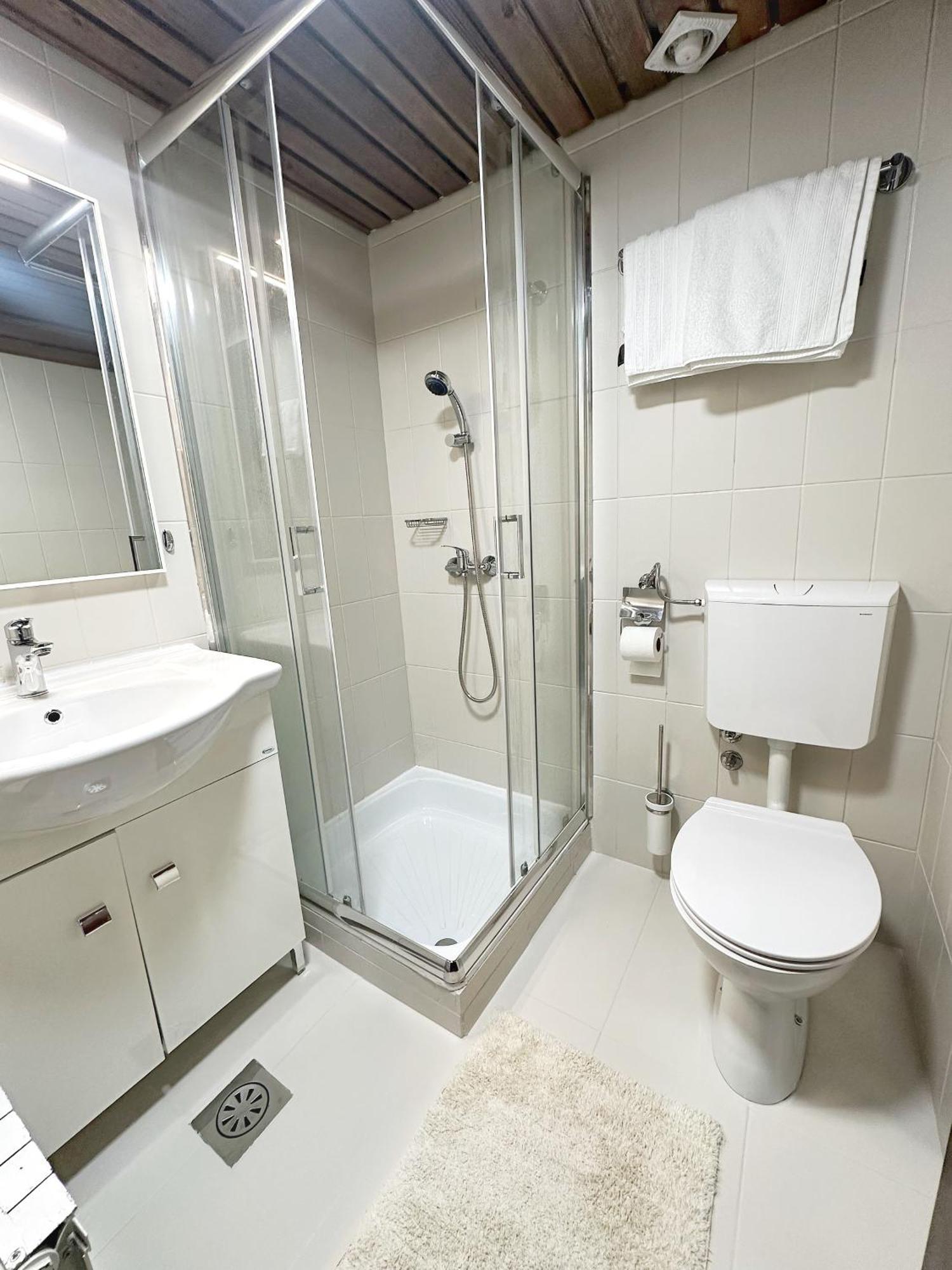 Reich Motel Веленє Екстер'єр фото